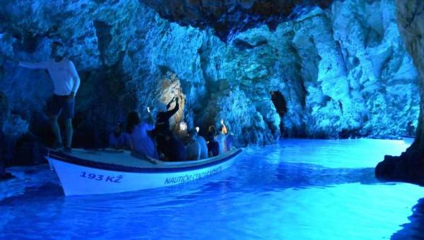 Błękitna Jaskinia – Modra Špilja na Adriatyku